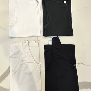 Set of 4 undershirts